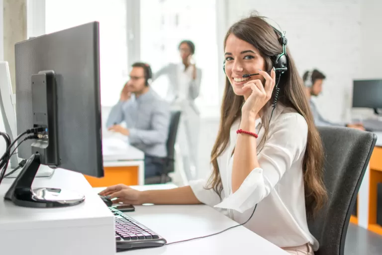 تیم پشتیبانی شرکت سیستم های امنیتی و نظارت تصویری