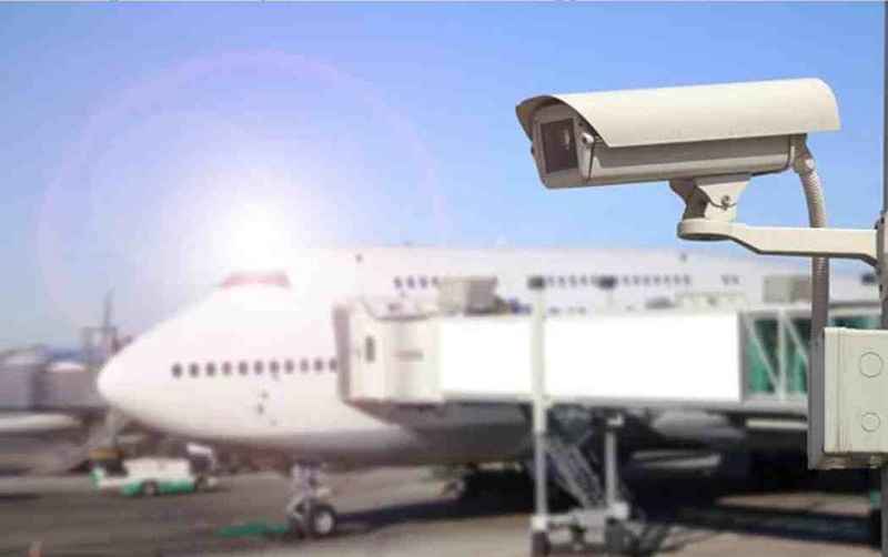 دوربین مداربسته ی فرودگاه ها