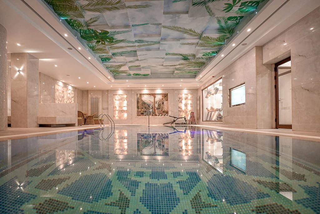 استخر خصوصی 